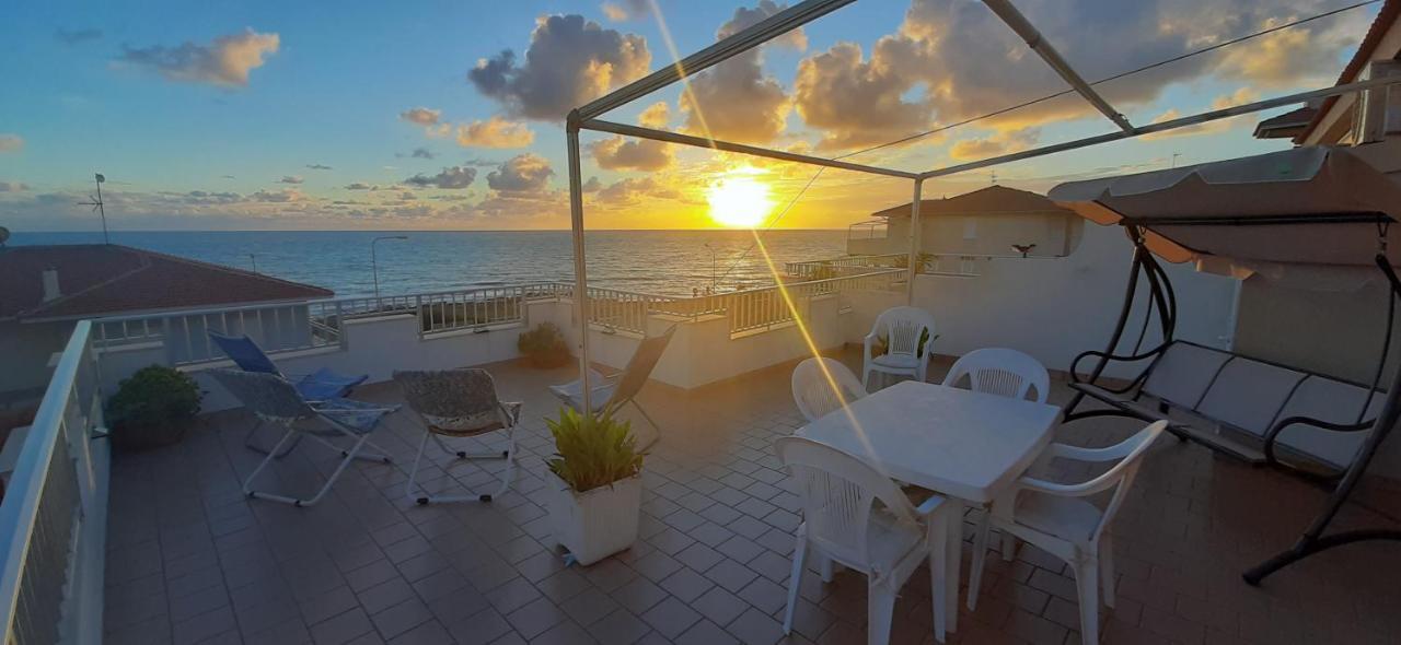Willa Attico Bellavista Marina di Ragusa Zewnętrze zdjęcie